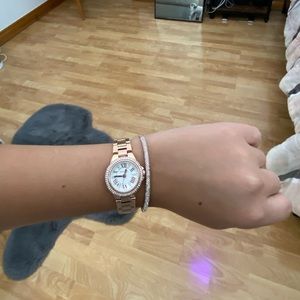 beautiful brand new Michael kors watch in rose gold!